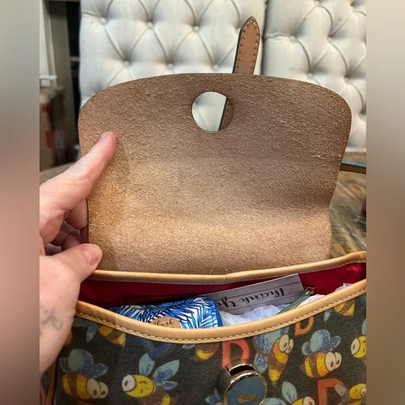 Dooney & Bourke  •Rare• Bee Mini Shatchel Bag - Picture 3 of 16